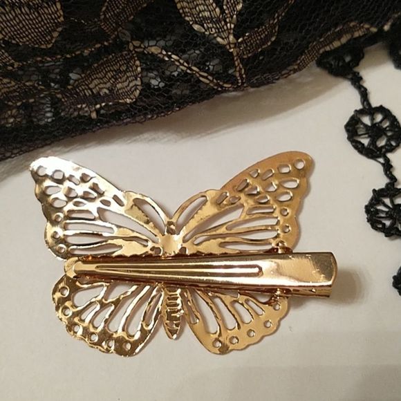 Butterfly Hair Clip! - Picture 3 of 8
